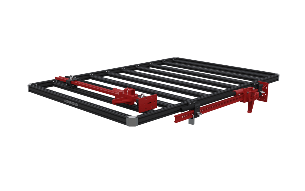 Supports de Hi-Lift Rackupgear montés sur le bord et le dessus d'une galerie Rackupgear